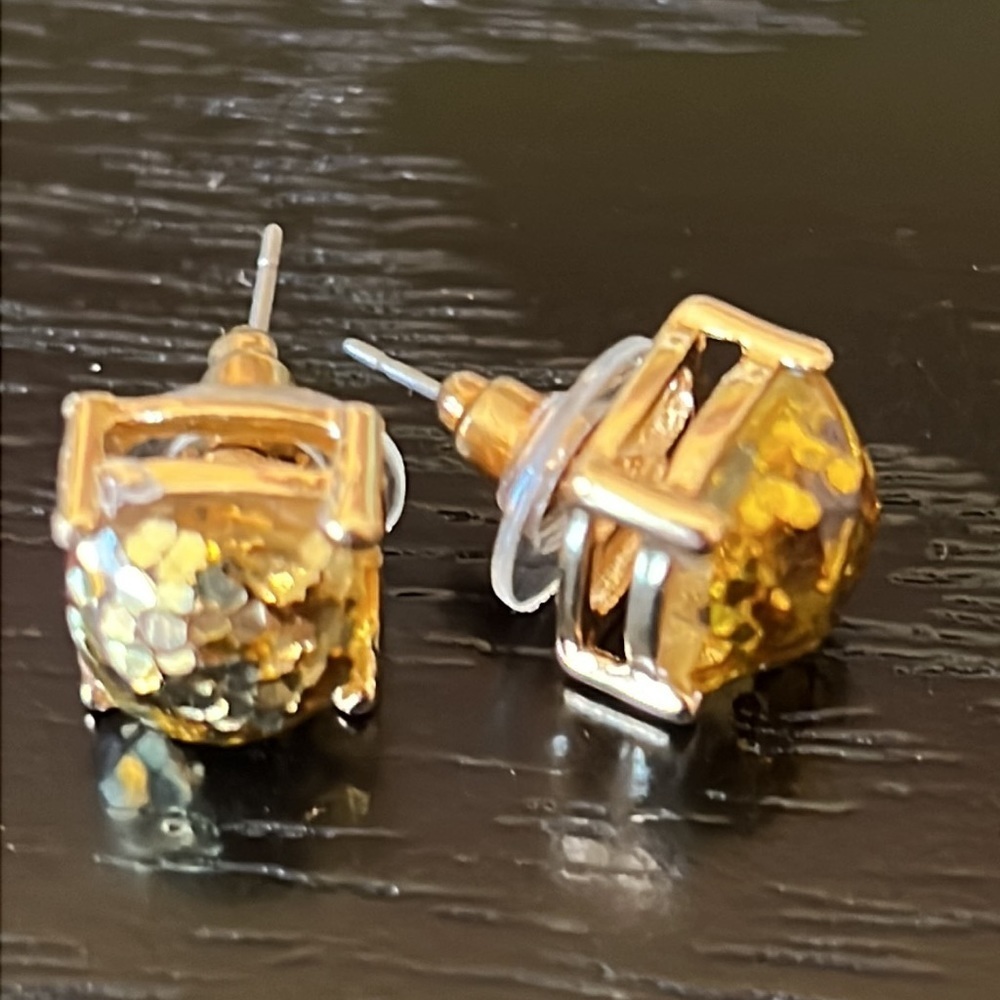 gold glitter stud earrings-NWT
